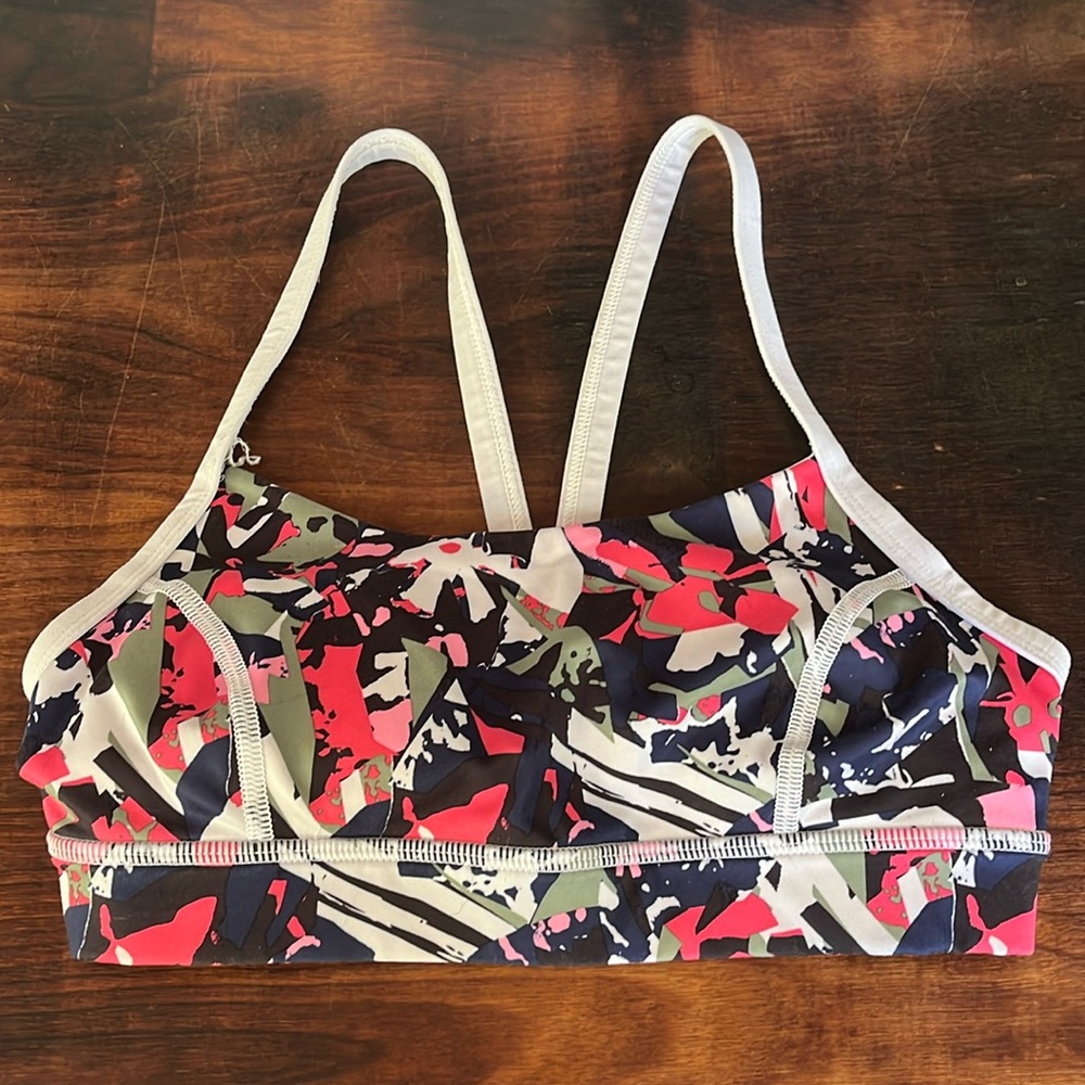 Lululemon Sports Bra - Size 4